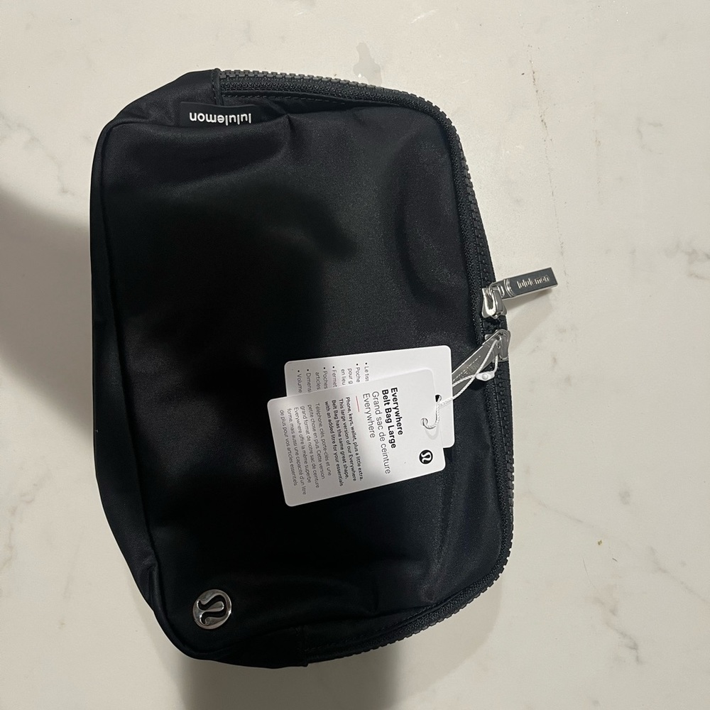 Lululemon Everywhere Belt Bag